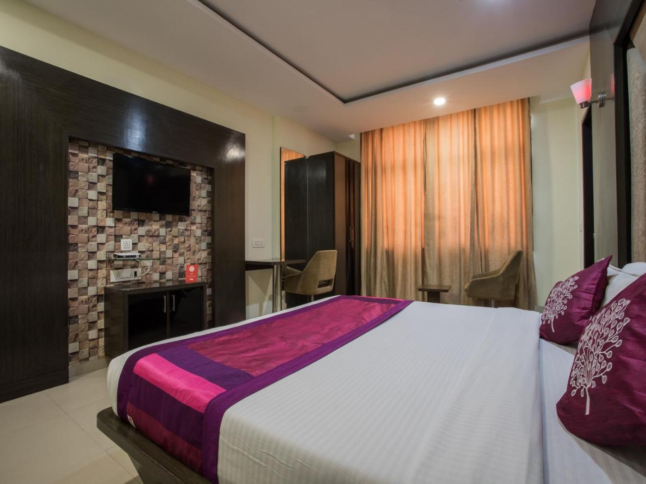 Capital O 1546 The Sensation Hotel Indore
